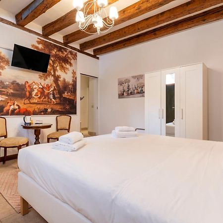 Residenza Centopietre - Dorsoduro By Wonderful Italy Венеция Екстериор снимка