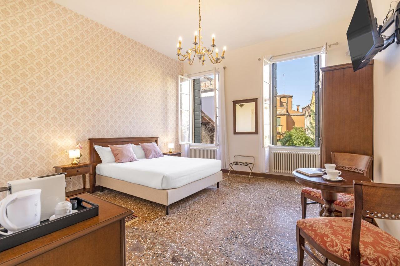 Residenza Centopietre - Dorsoduro By Wonderful Italy Венеция Екстериор снимка
